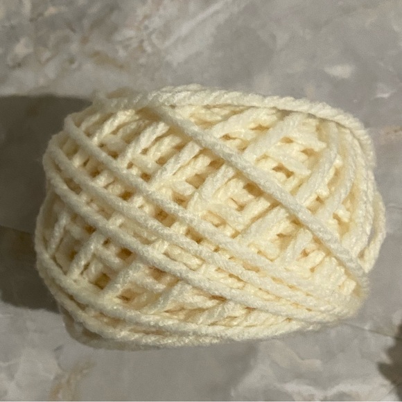 Bernat Softee Chunky #6 Super Bulky Yarn - Picture 4 of 6